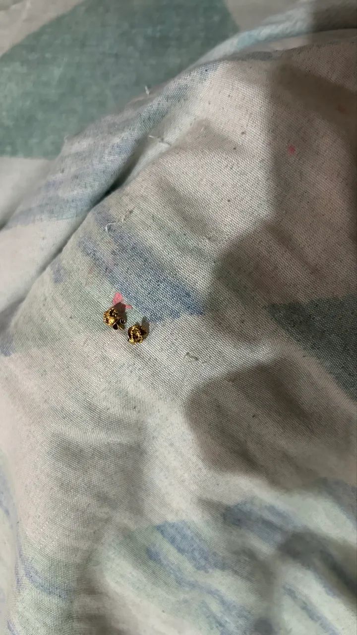 Vendo brinco de ouro cm 1 grama de ouro - Foto 2