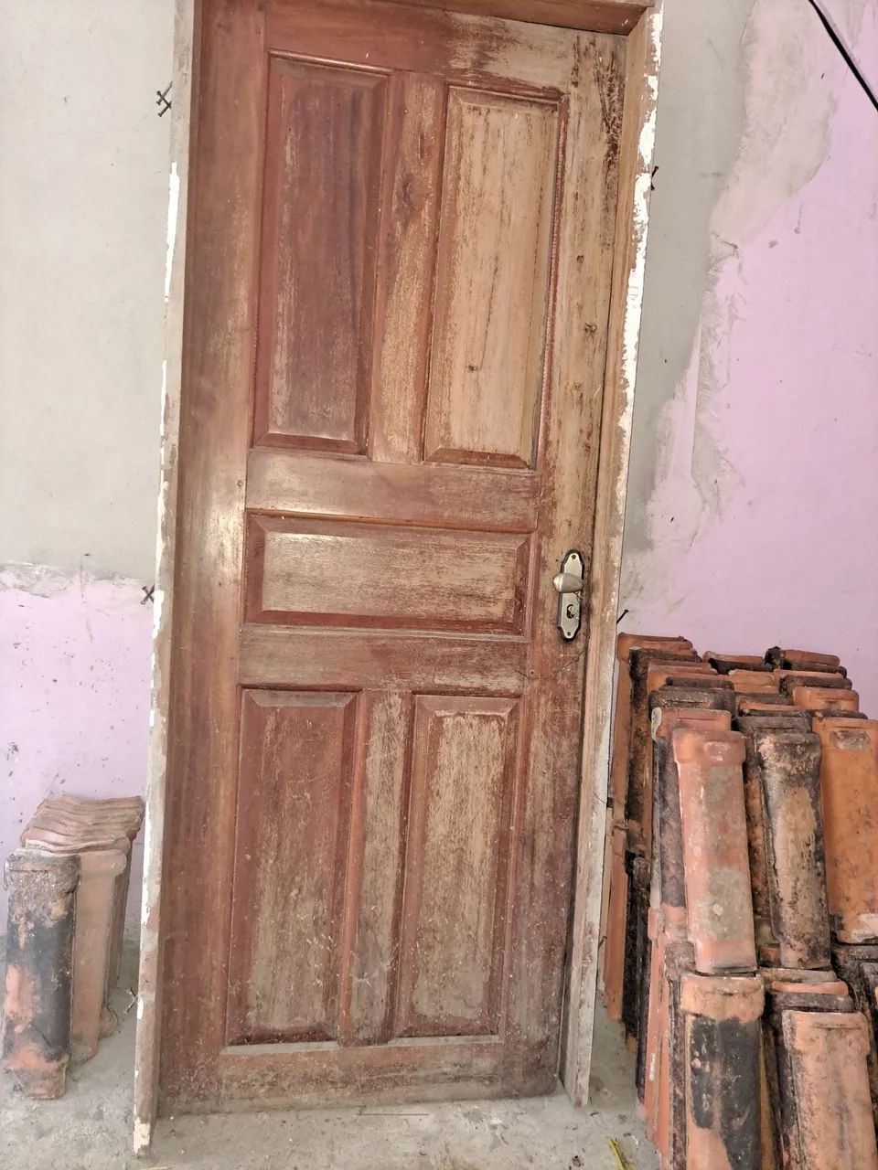 Vende-se porta 1