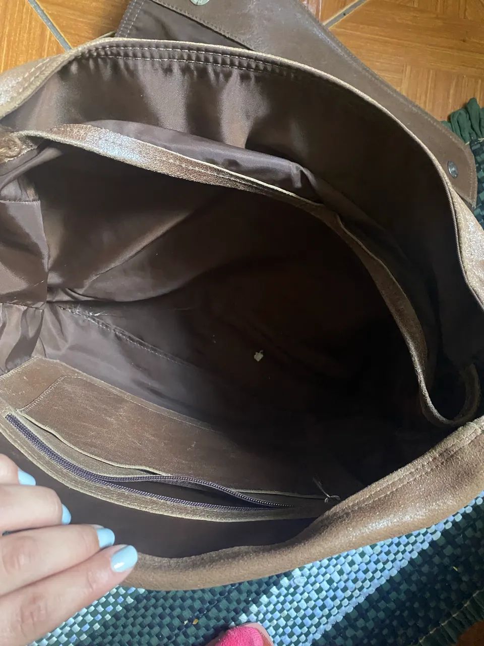 bolsa de ombro marrom em couro - Foto 4