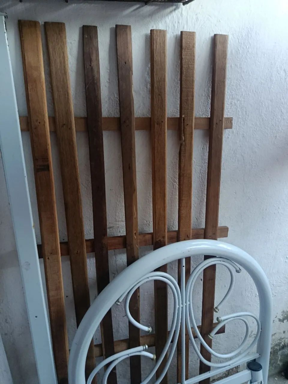 Vendo grade de cama solteiro em perfeito estado  - Foto 2