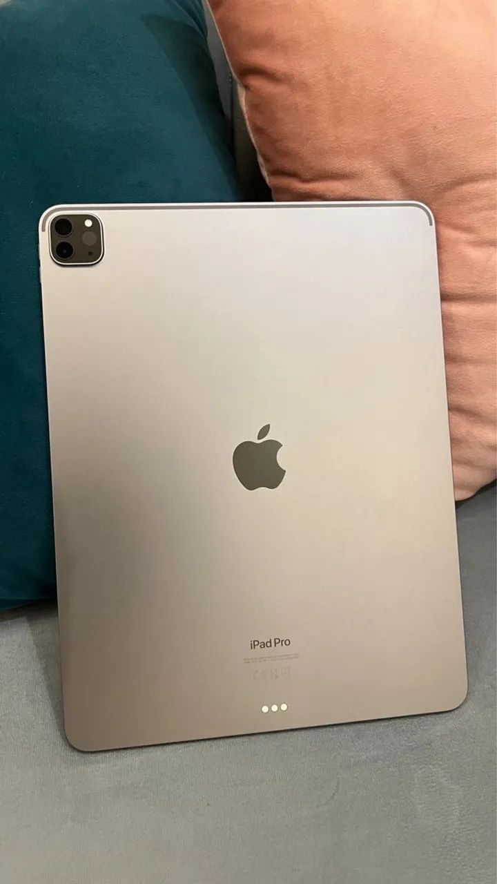 IPAD 12.9 , 256gb , M2 , Wi-Fi, + Keyboard Apple  - Foto 3