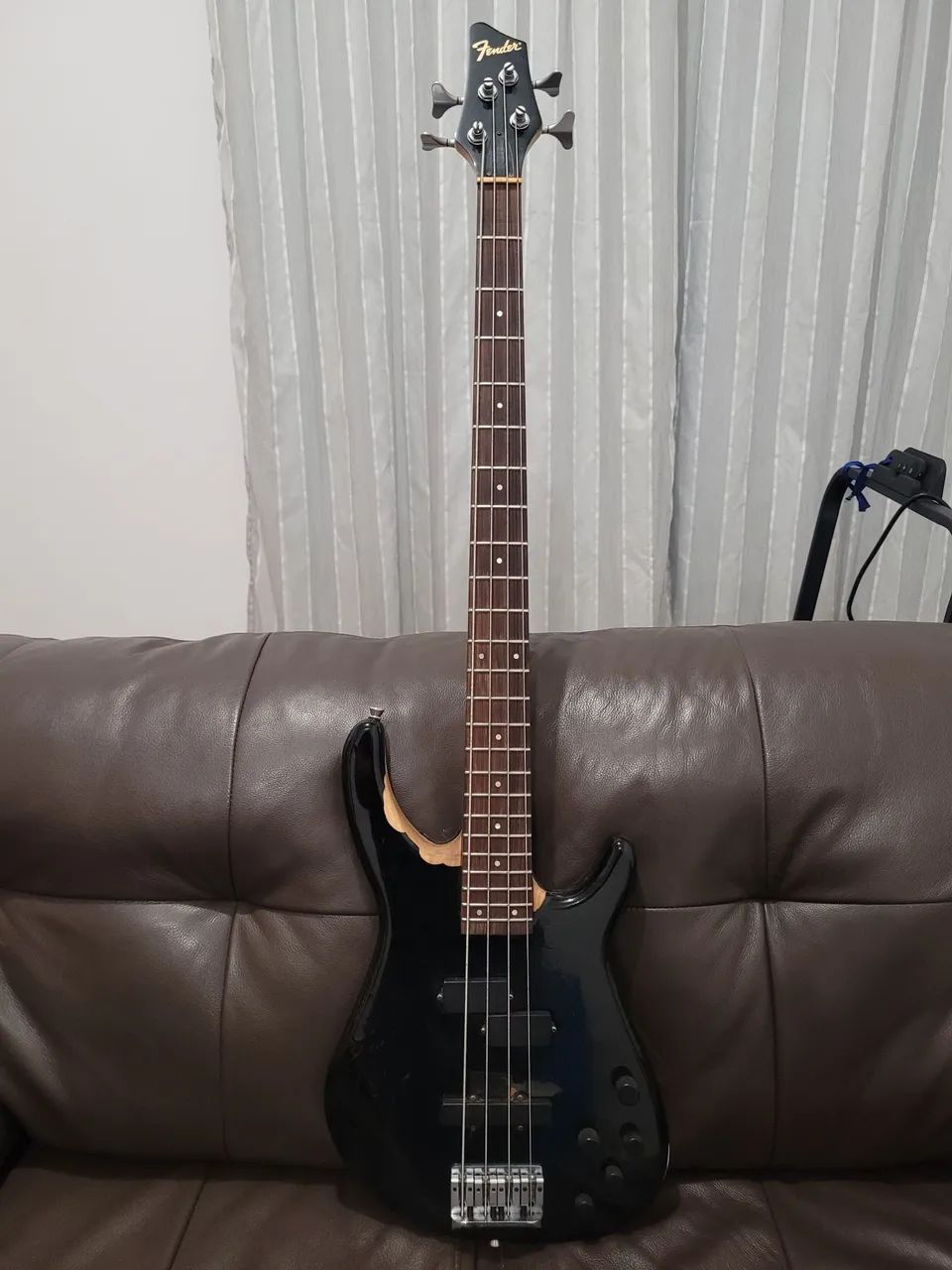 Baixo Fender Diamond (Mexico) - Foto 5