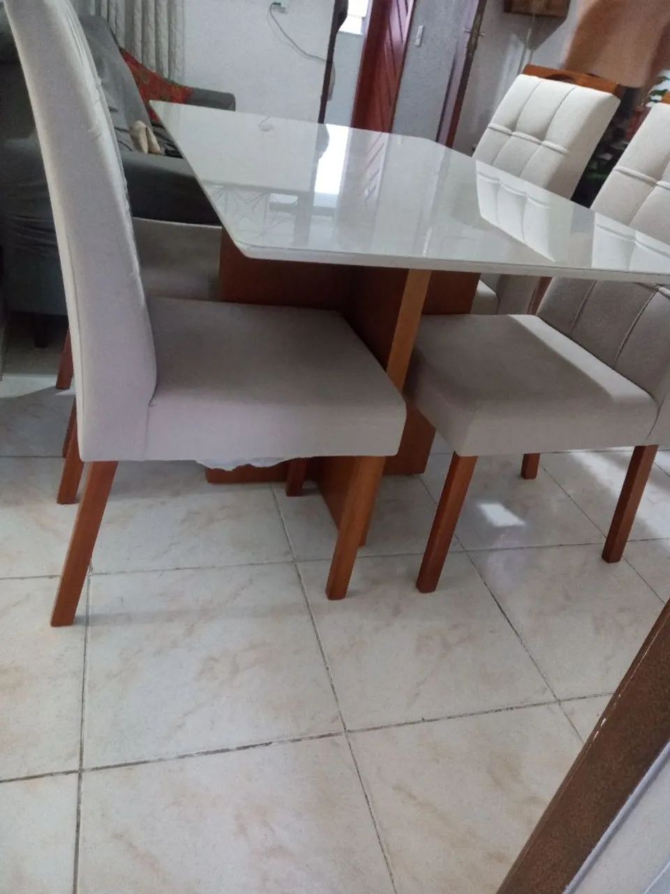 Mesa de jantar 4 cadeiras  - Foto 2