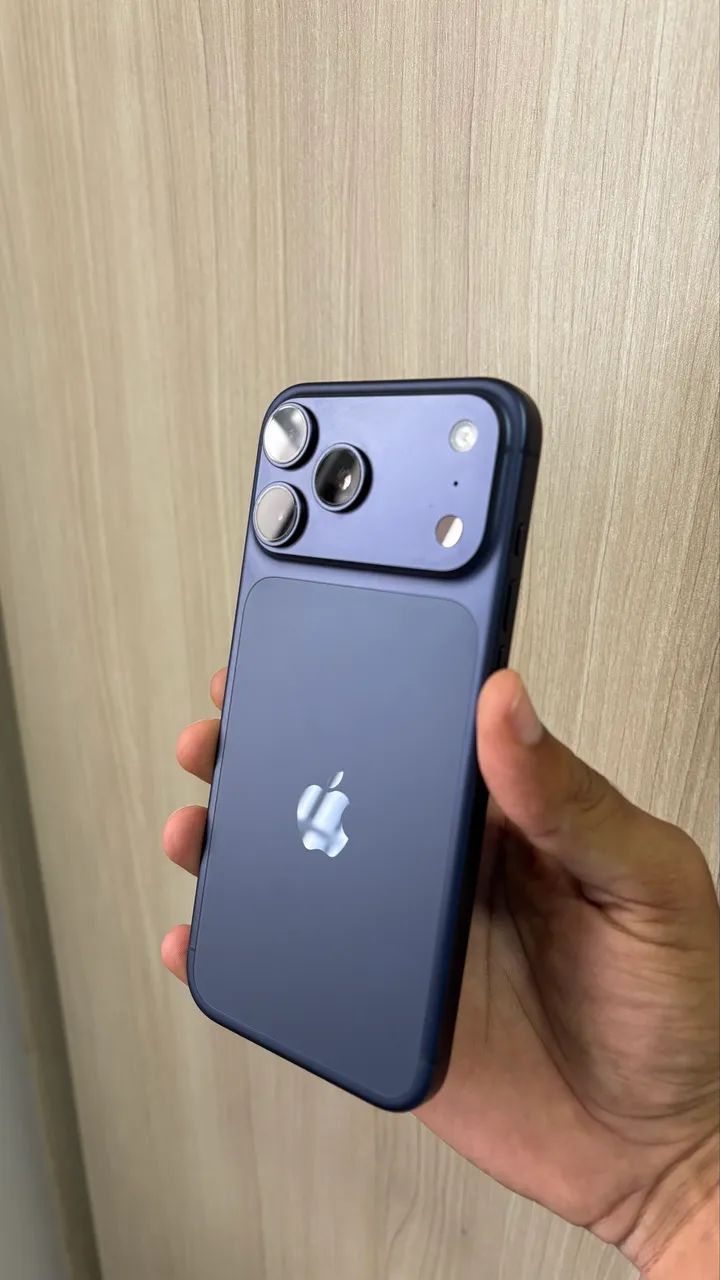 iPhone 17 Pro Max Semi Novo