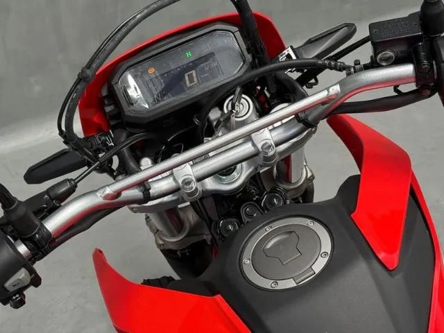 XR300L TORNADO 2025 - Foto 2