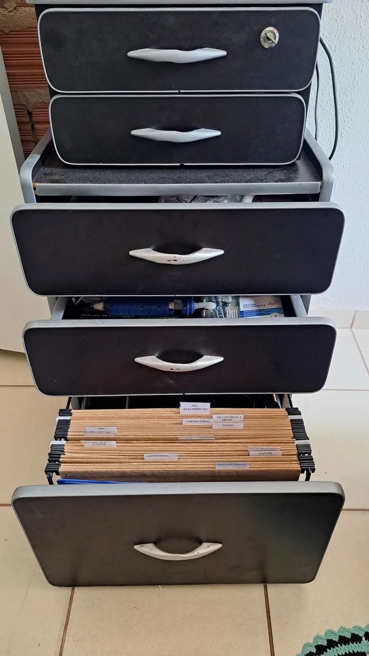 Escrivaninha industrial  - Foto 3