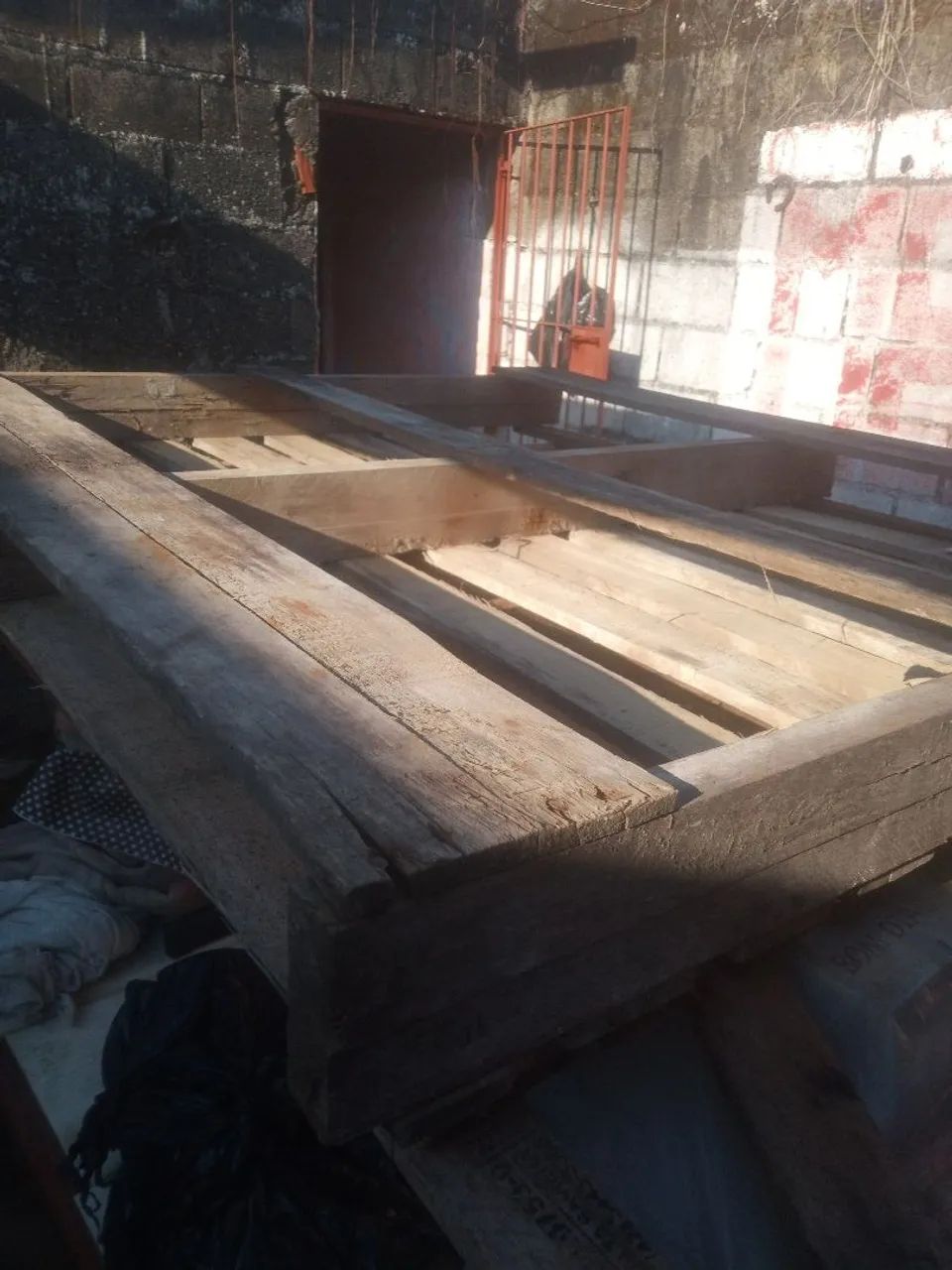 Paleta de madeira  - Foto 2