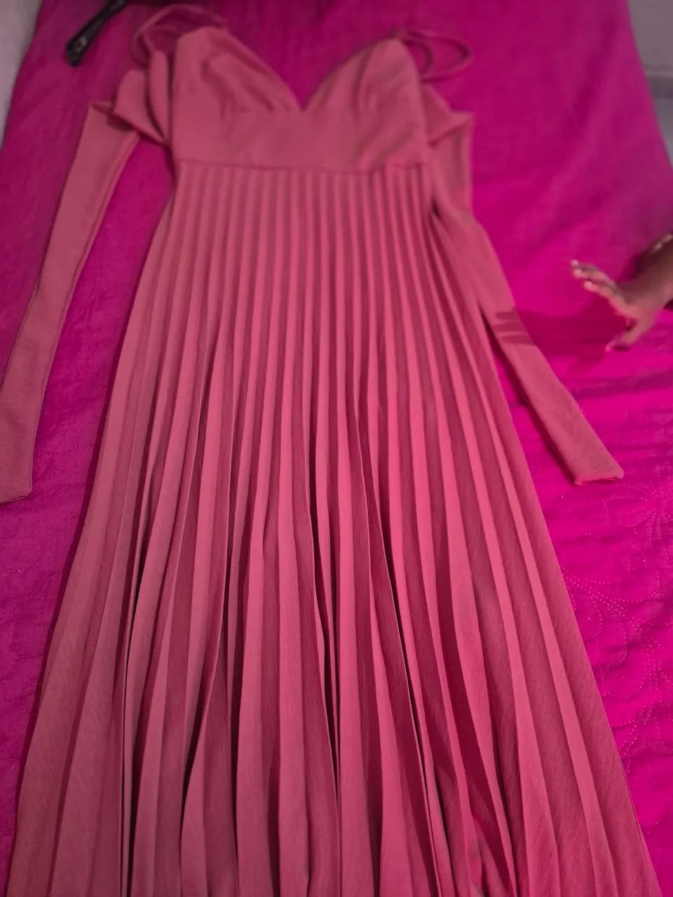 Vestido rose plissado