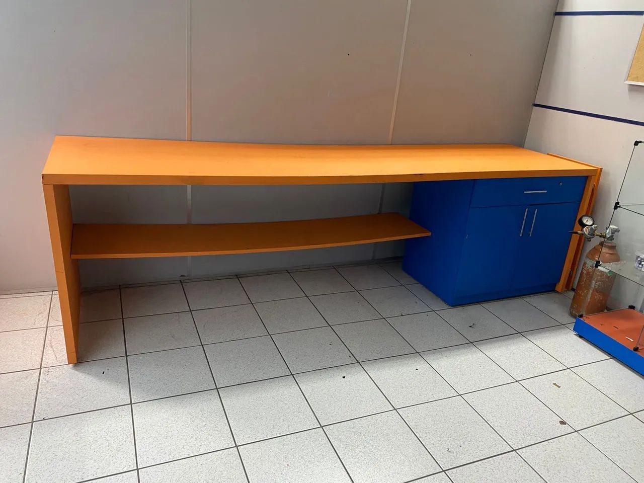 Mesa e balcões para lojas, tem conversa no valor - Foto 2