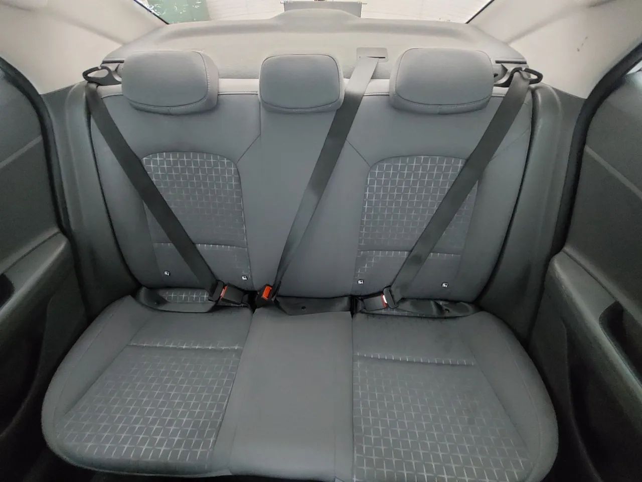 Hyundai HB20S Comfort Plus 1.0 TB Flex 12V Mec., foto 18 de 18