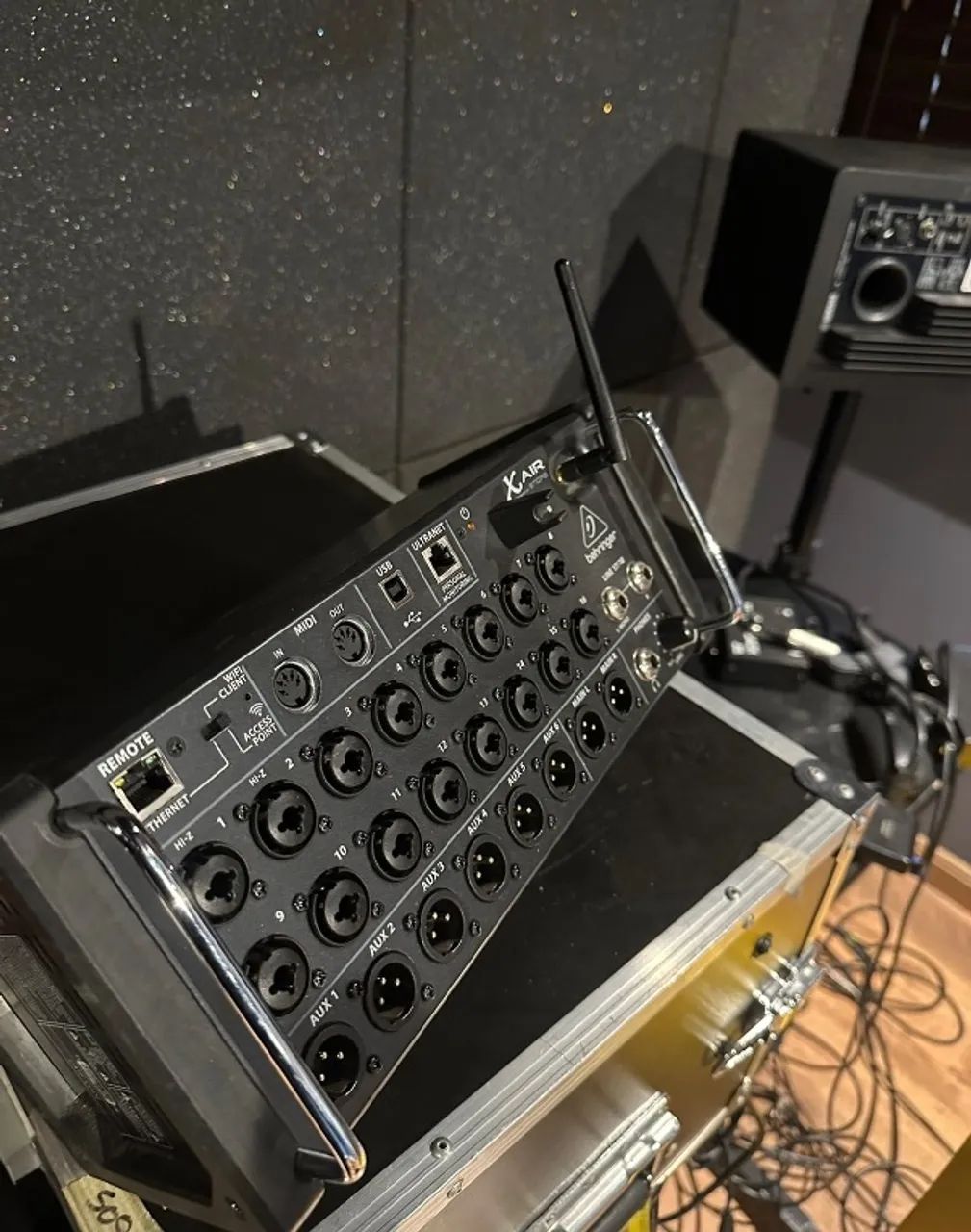 Mesa XR18air Behringer - Foto 5