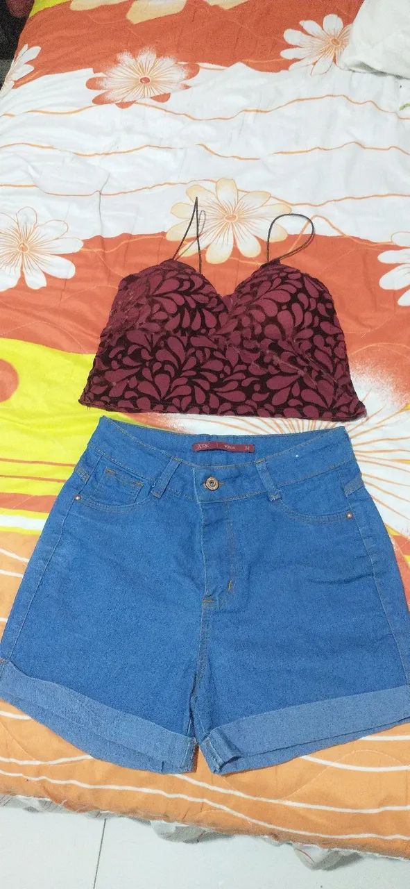 Crooped + Shorts tamanho P/ M