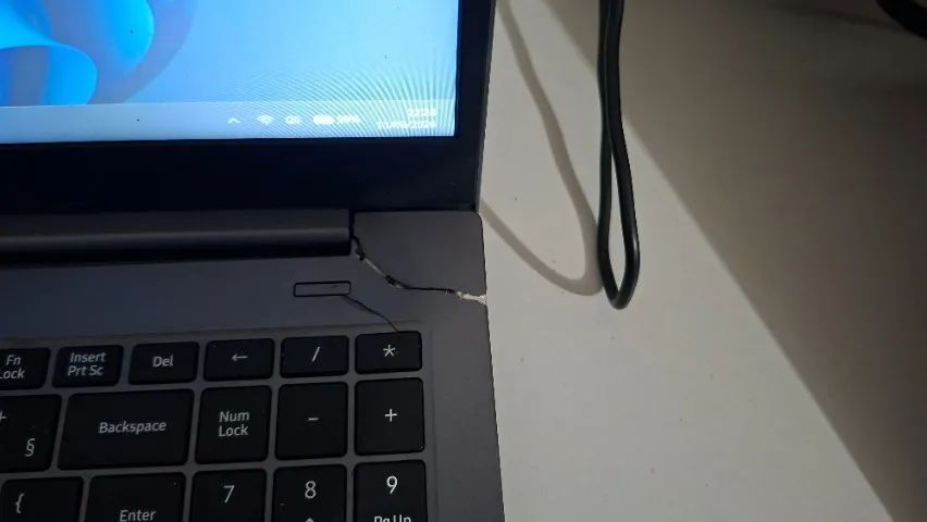 Notebook Samsung Book, Intel Celeron 6305, 8 Gb RAM, 128 Gb SSD NVME - Foto 5