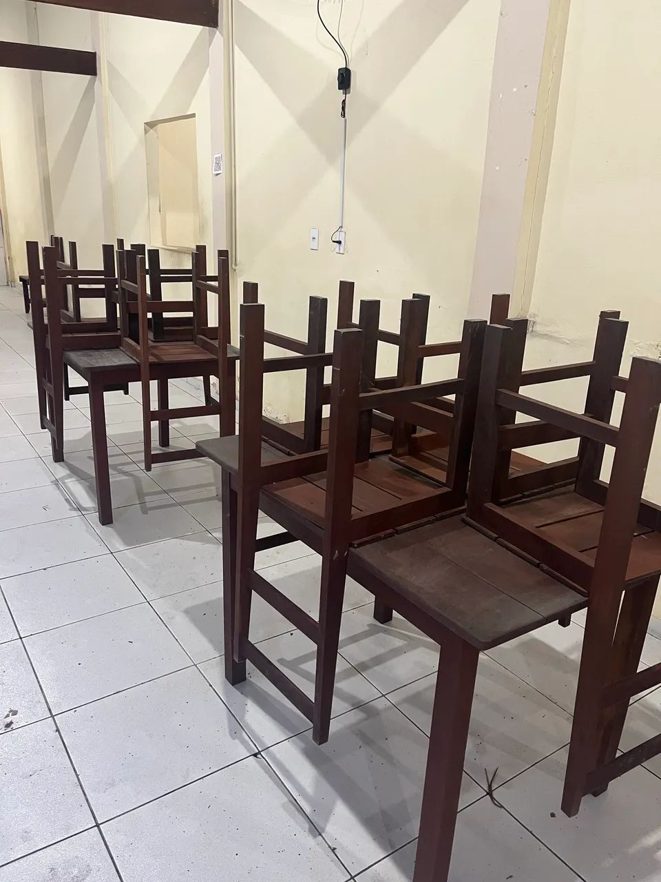 Conjunto mesa 4 cadeiras jatobá  - Foto 2