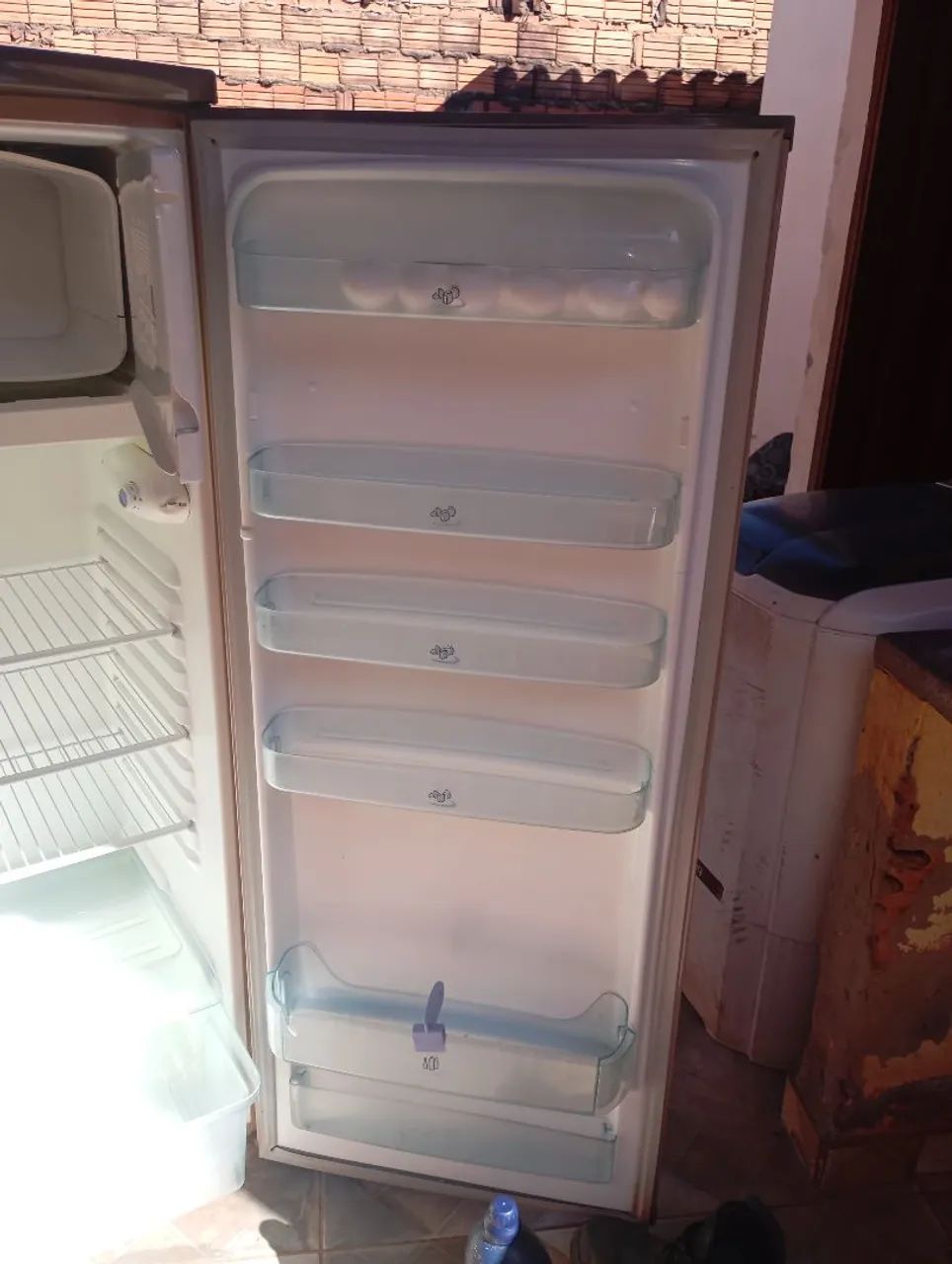 Vende se geladeira Electrolux - Foto 2