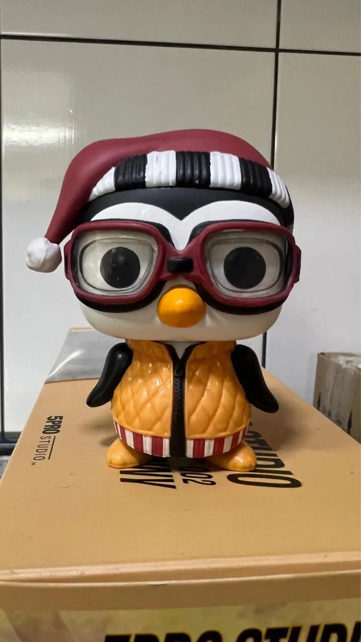 Funko Pop Hugsy The Penguin Sdcc Exclusivo