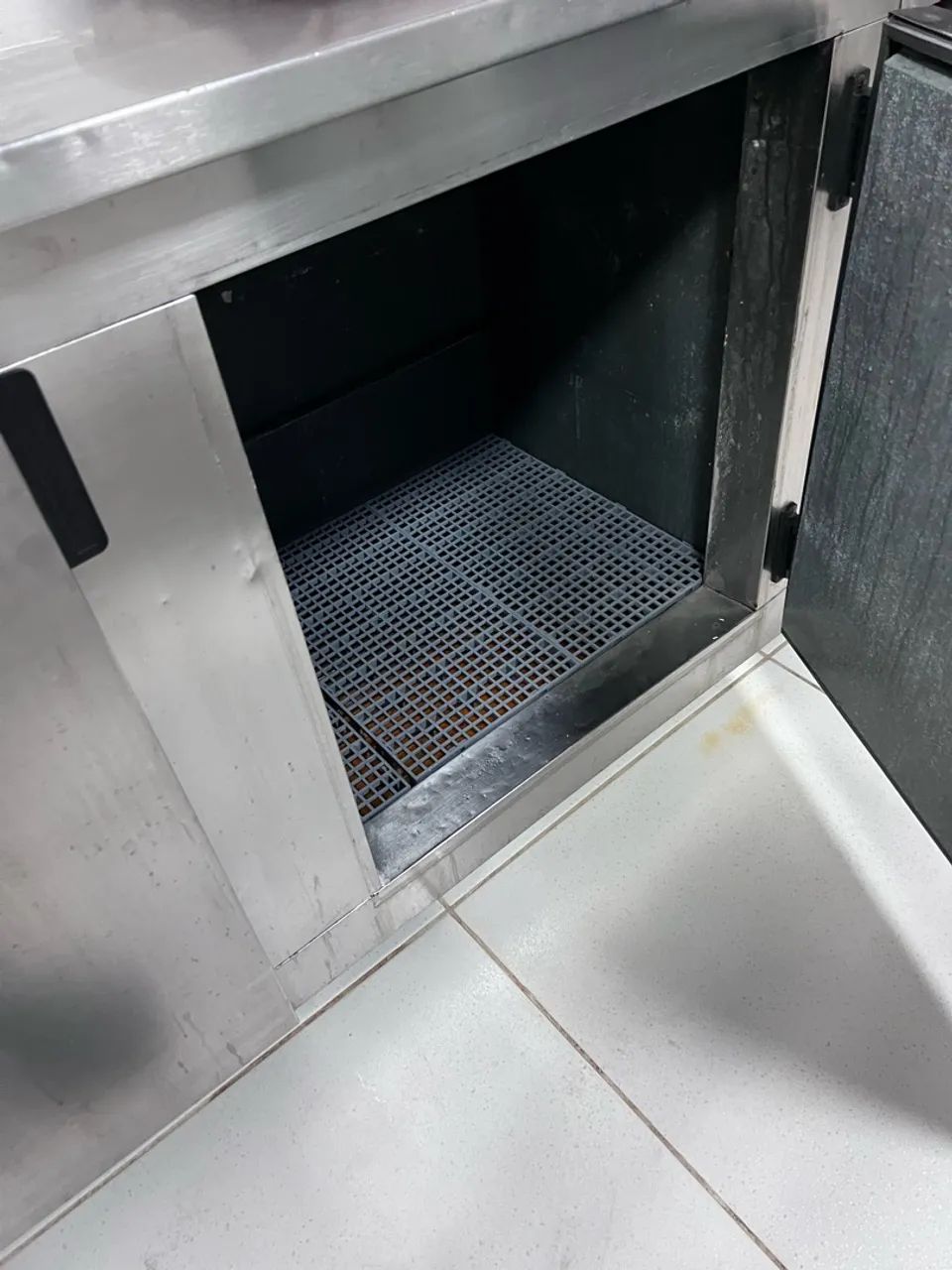 BALCÃO REFRIGERADO INOX - Foto 3