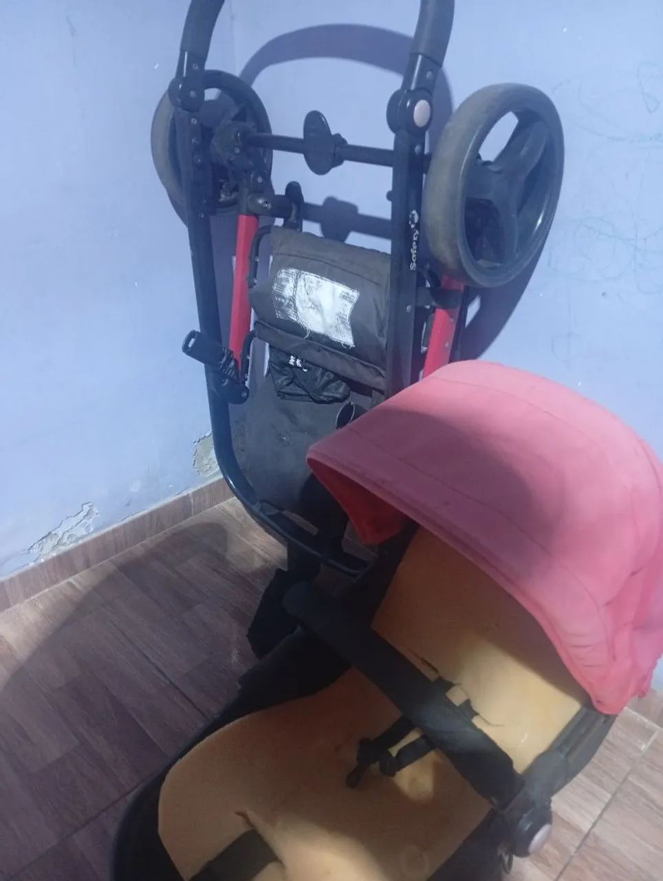 Vendo carrinho e chiqueirinho completo - Foto 2