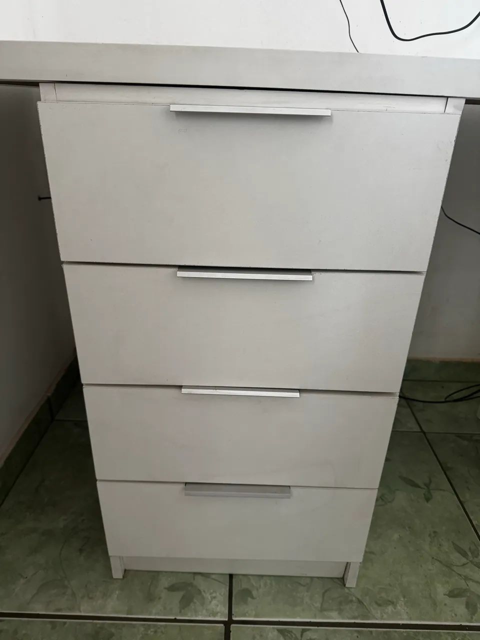 Mesa de escritório em L