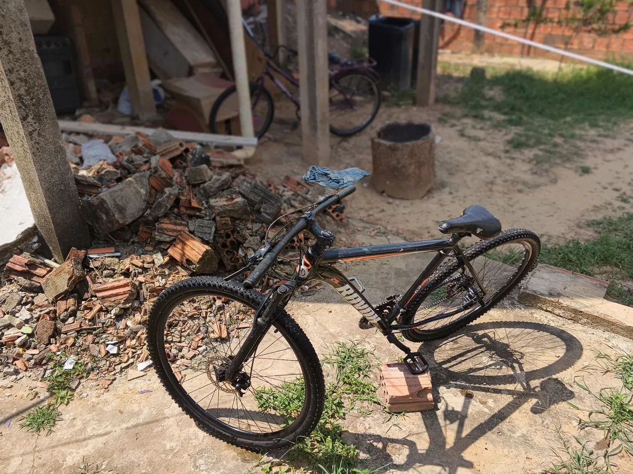 BICICLETA ARO 29 A VENDA - Foto 2