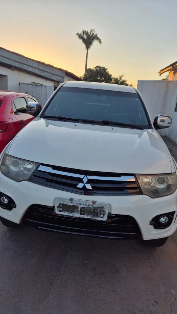 Mitsubishi L200 L200 Triton HPE 3.2 CD TB Int.Diesel Aut 2015
