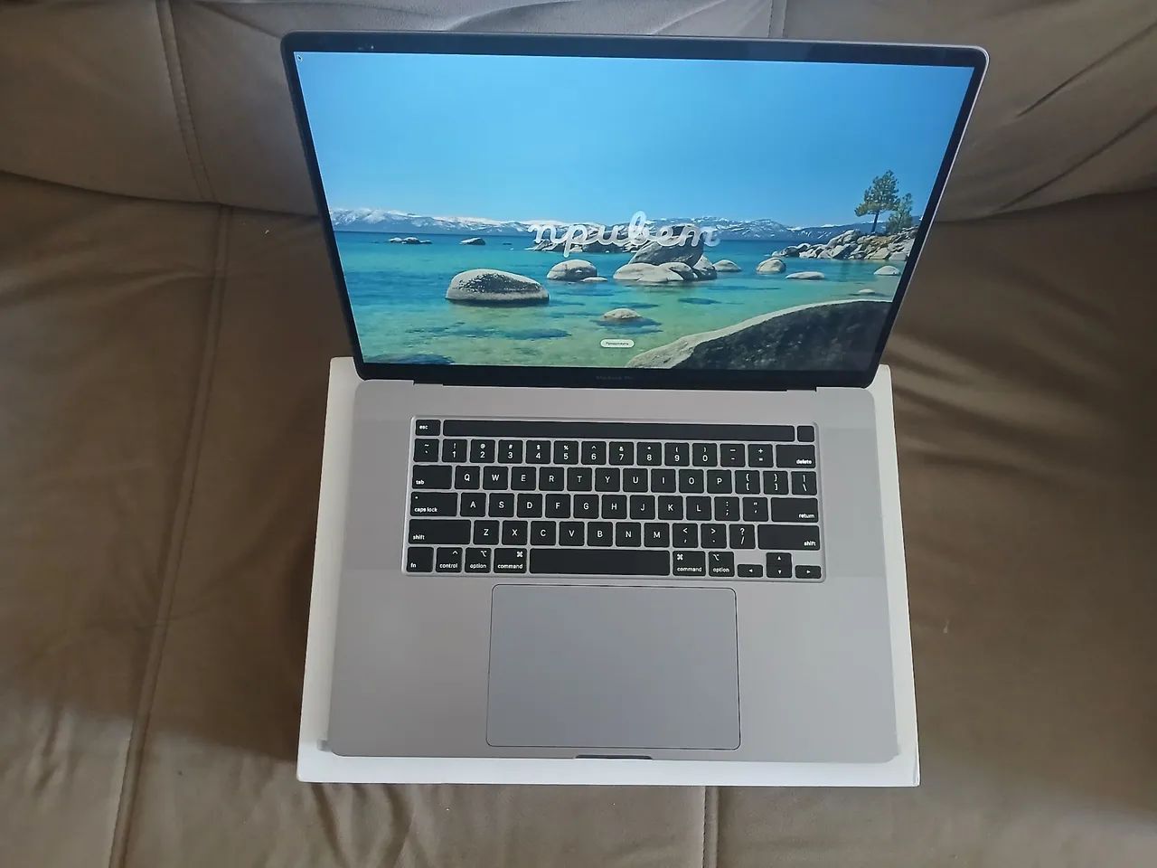 MacBook Pro 16" 2019 | i9 | 1TB SSD | 16GB RAM  - Foto 2
