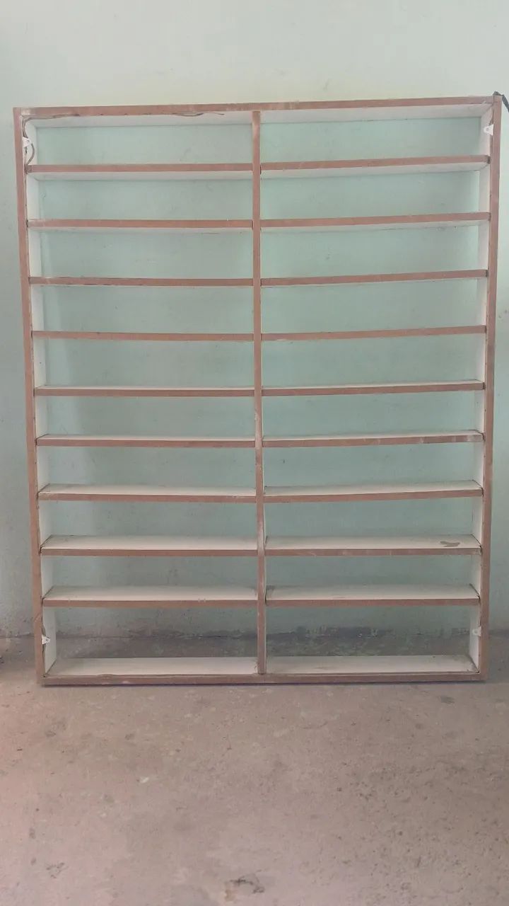 Esmalteira para salão ou loja 