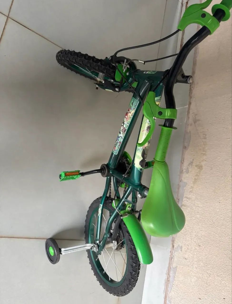 Moto elétrica e bicicleta infantil  - Foto 4