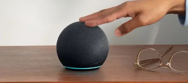 Echo Dot Alexa 5 Geração Processador Som Premium Preto - Foto 3