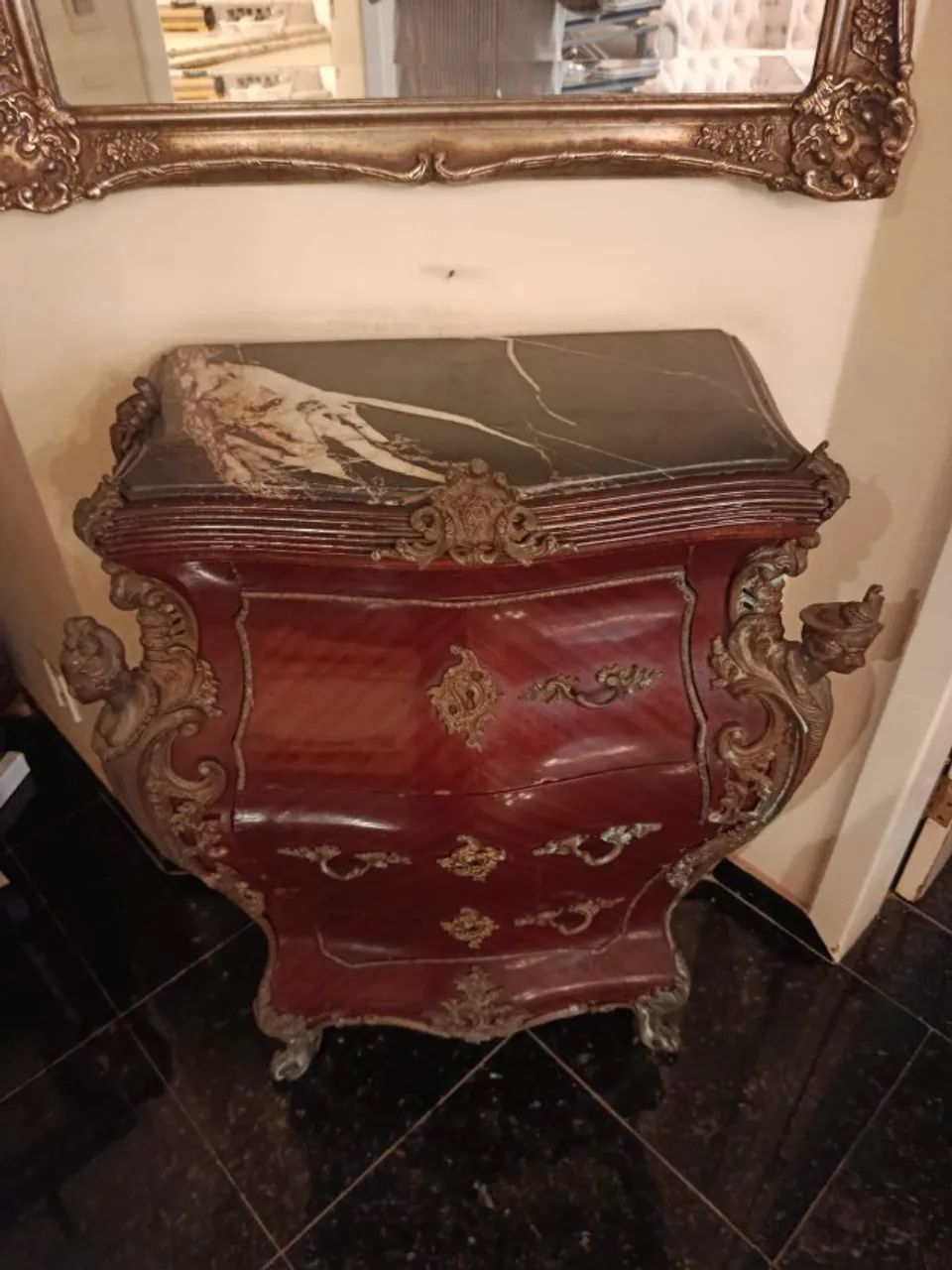 Comoda Bombe Luis XV