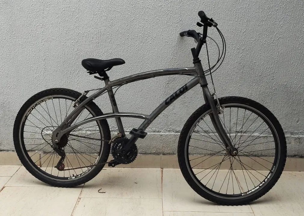 Bicicleta aro 26, Caloi.