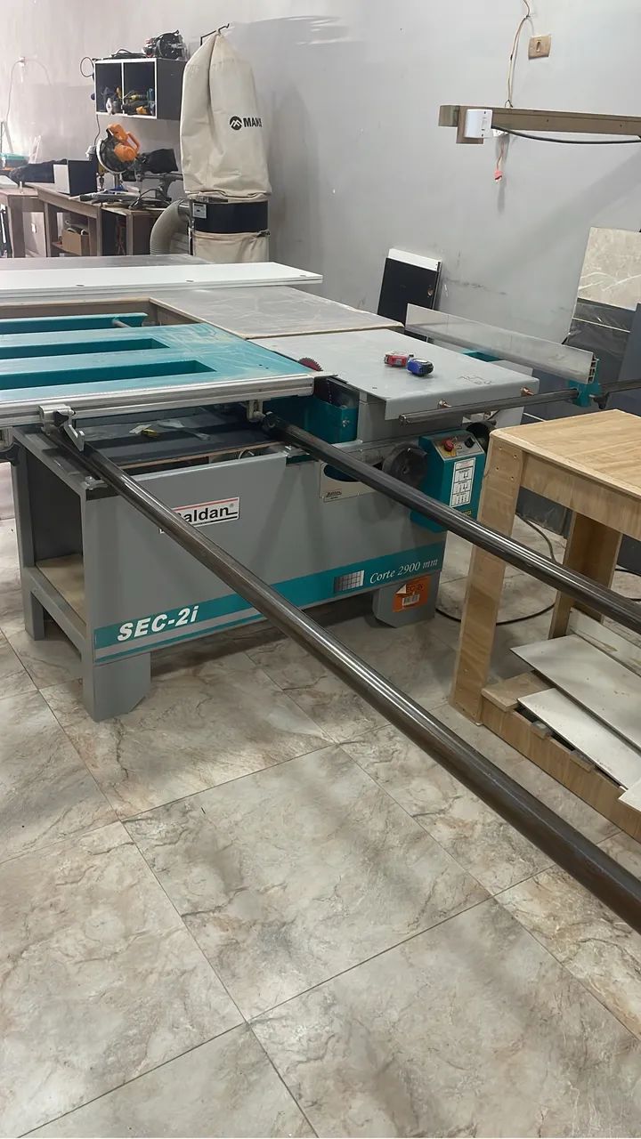 Serra Esquadrejadeira Baldan