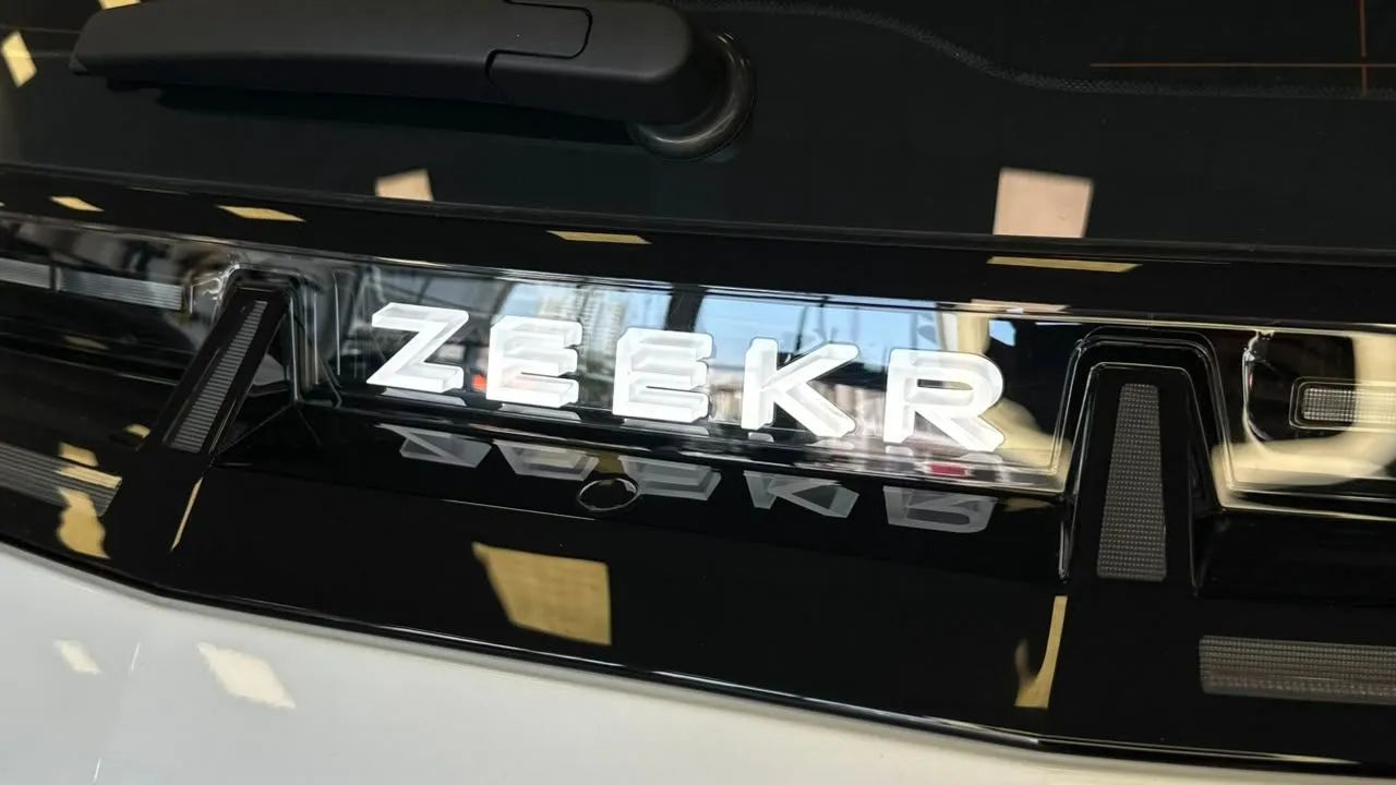 Zeekr X Flagship Flagship (elétrico), foto 10 de 20