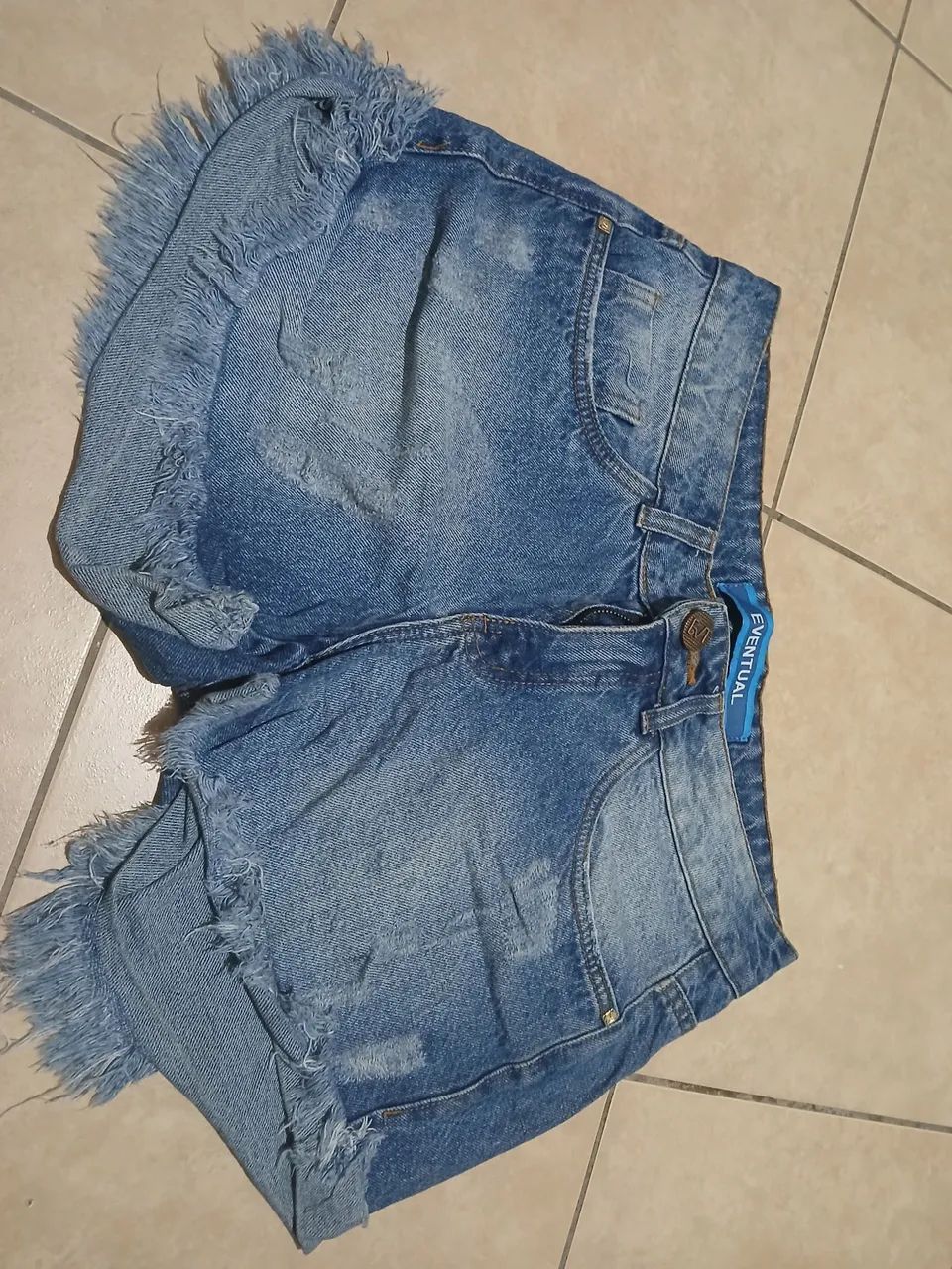 Vende-se shorts jeans 