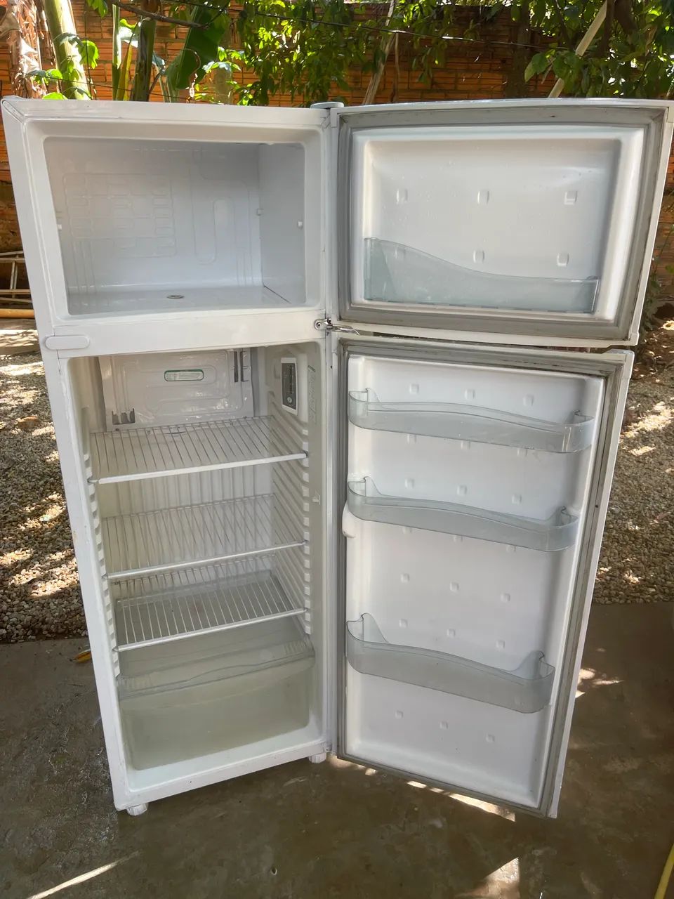 Geladeira consul 360 litros degelo seco  - Foto 2