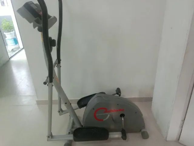 Elíptico Athletic Advanced 330E - Painel Digital Funcionando - Foto 2