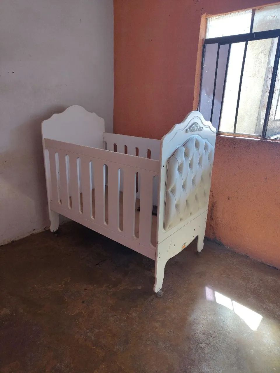 Vendo berço sem o colchão  - Foto 3