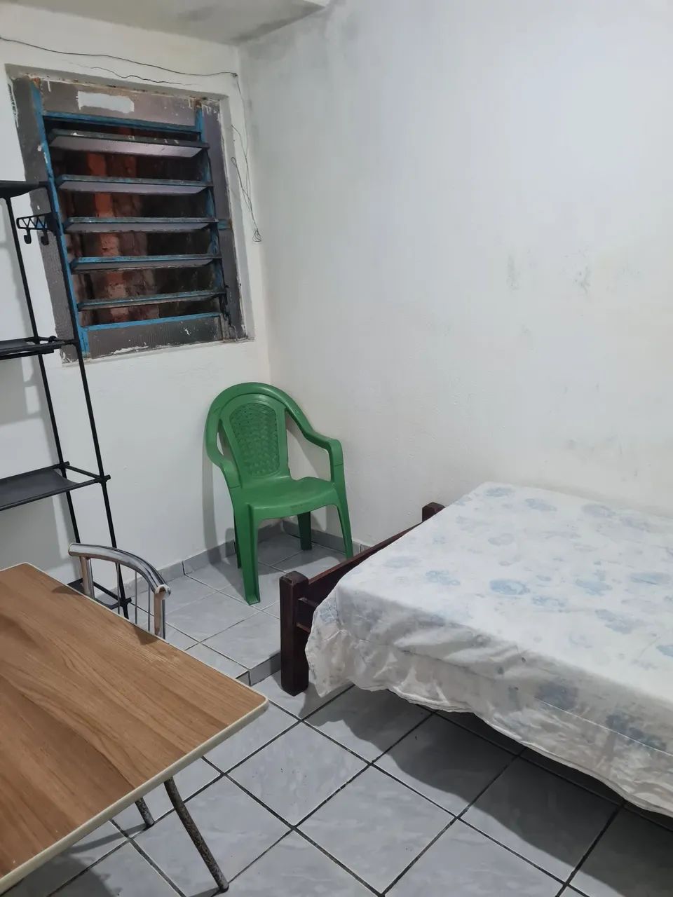 Aluga-se Quarto Mobiliado para Estudantes - Foto 2