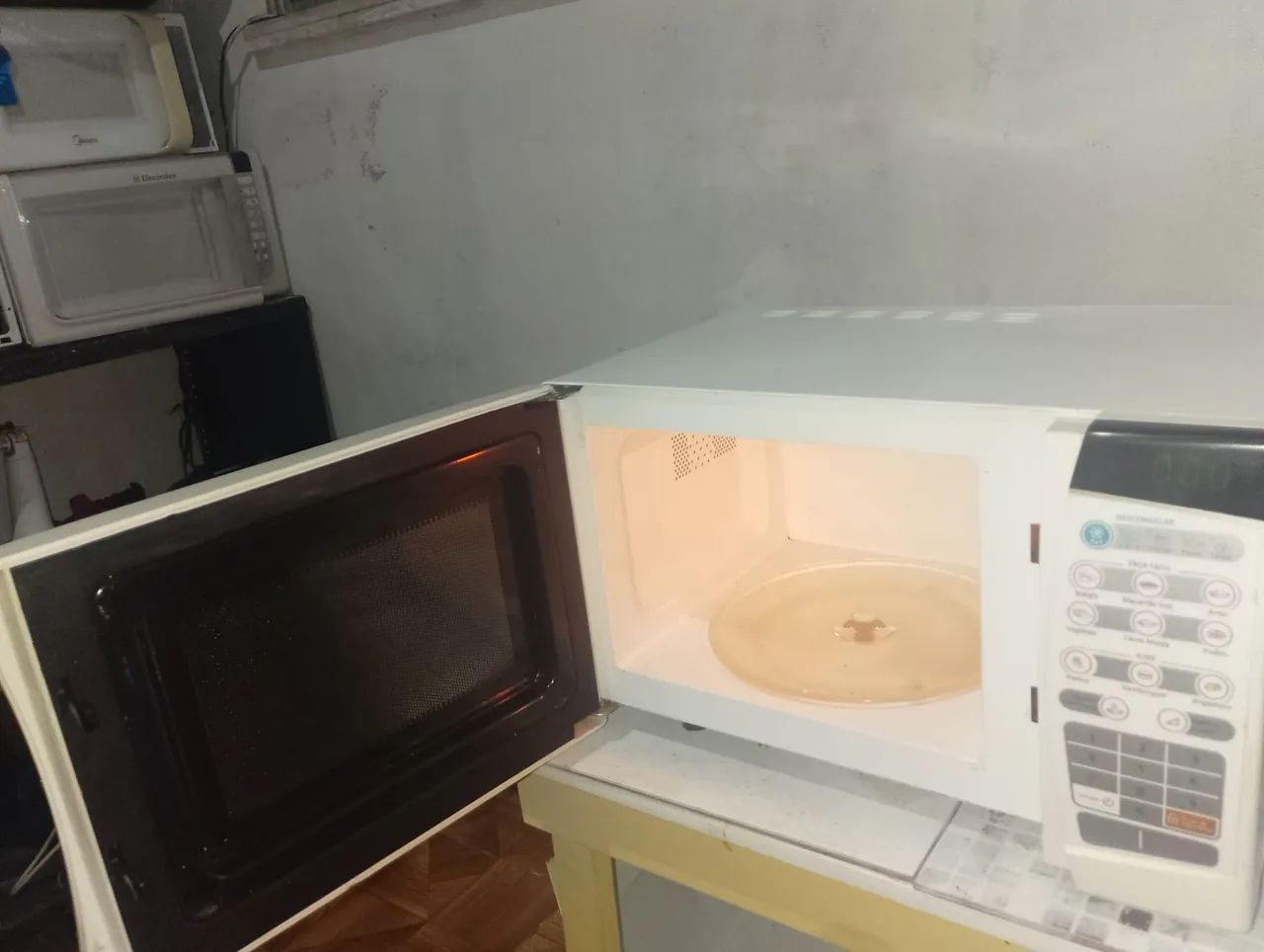 Microondas Eletrolux 20 litros  - Foto 5