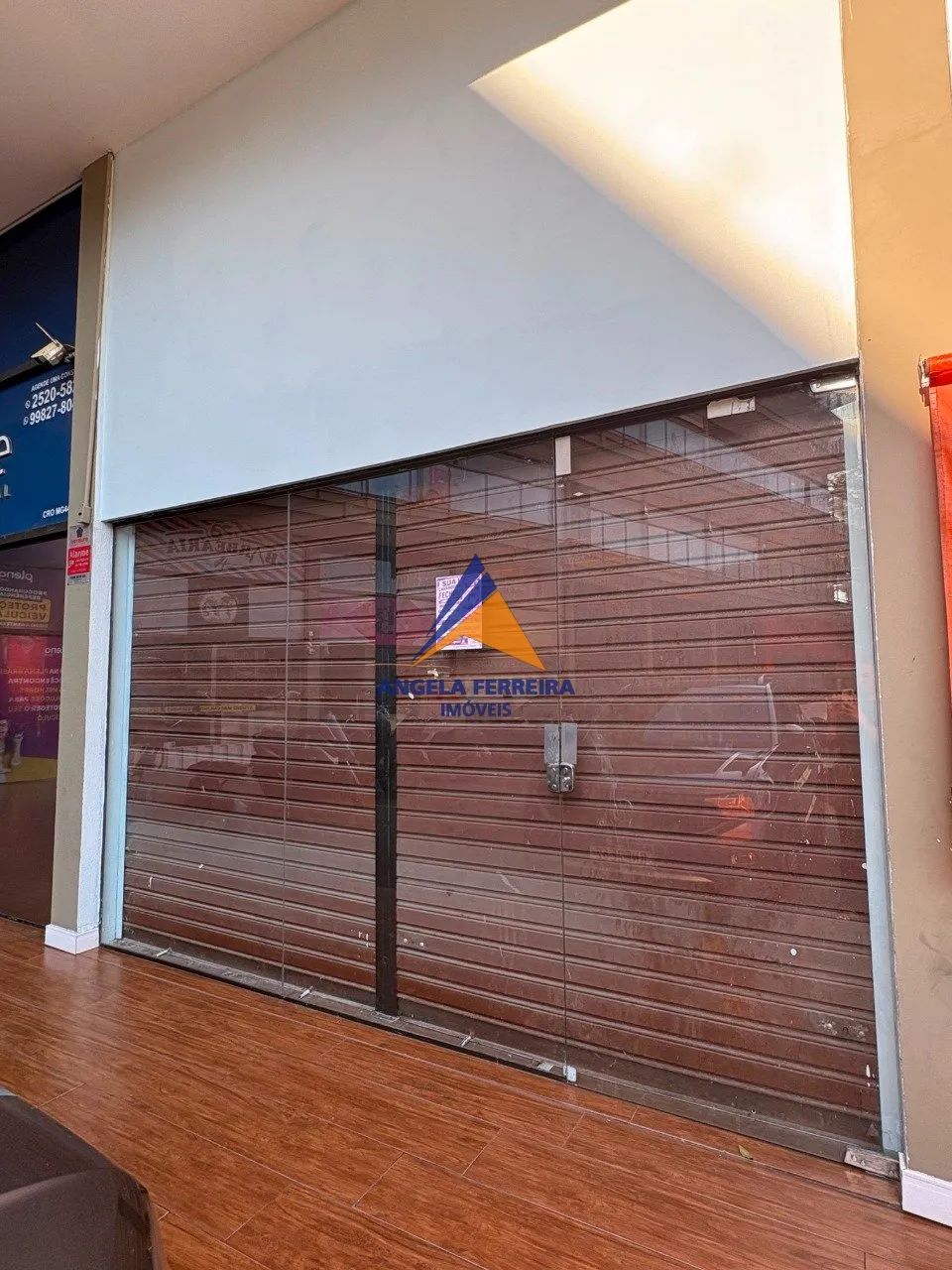 Excelente loja comercial para locação no bairro Serrano.- Serrano Mall