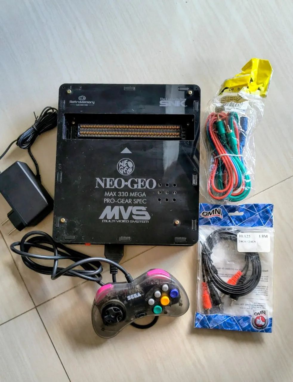 Neo Geo Consolized de Qualidade - Acrílico Preto completa (sem jogo)