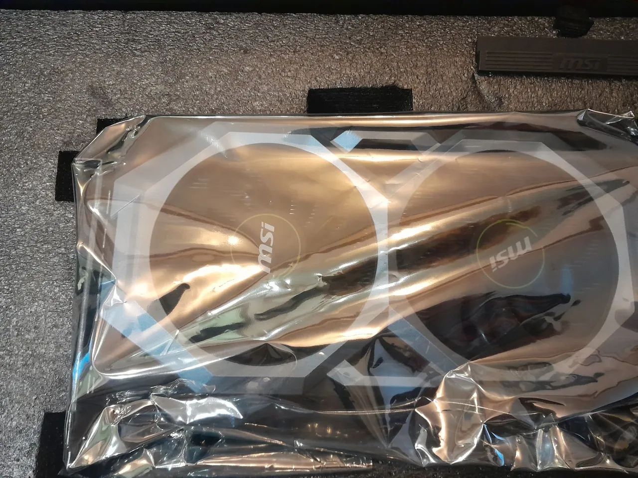 Placa de vídeo - RTX 2060 12GB MSI VENTUS - Foto 3