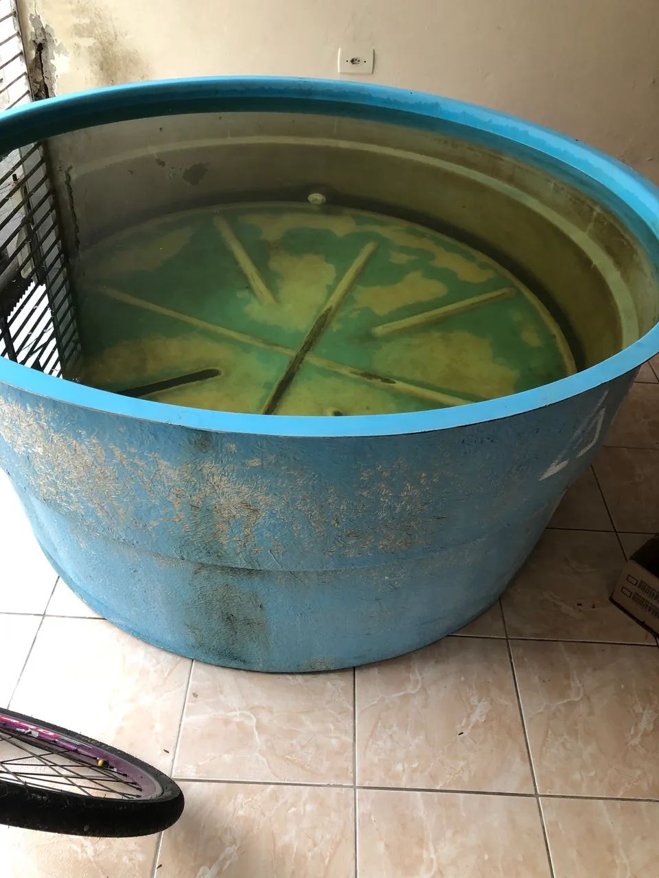 Vendo caixa d água 1.000litros