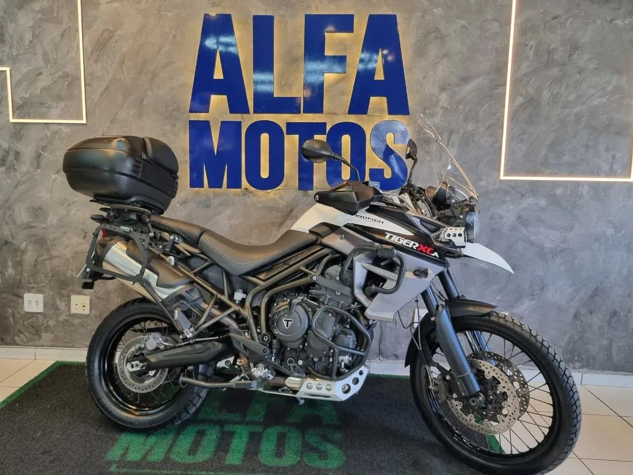 TRIUMPH TIGER 800 XCA BRANCO 2016 - Foto 2