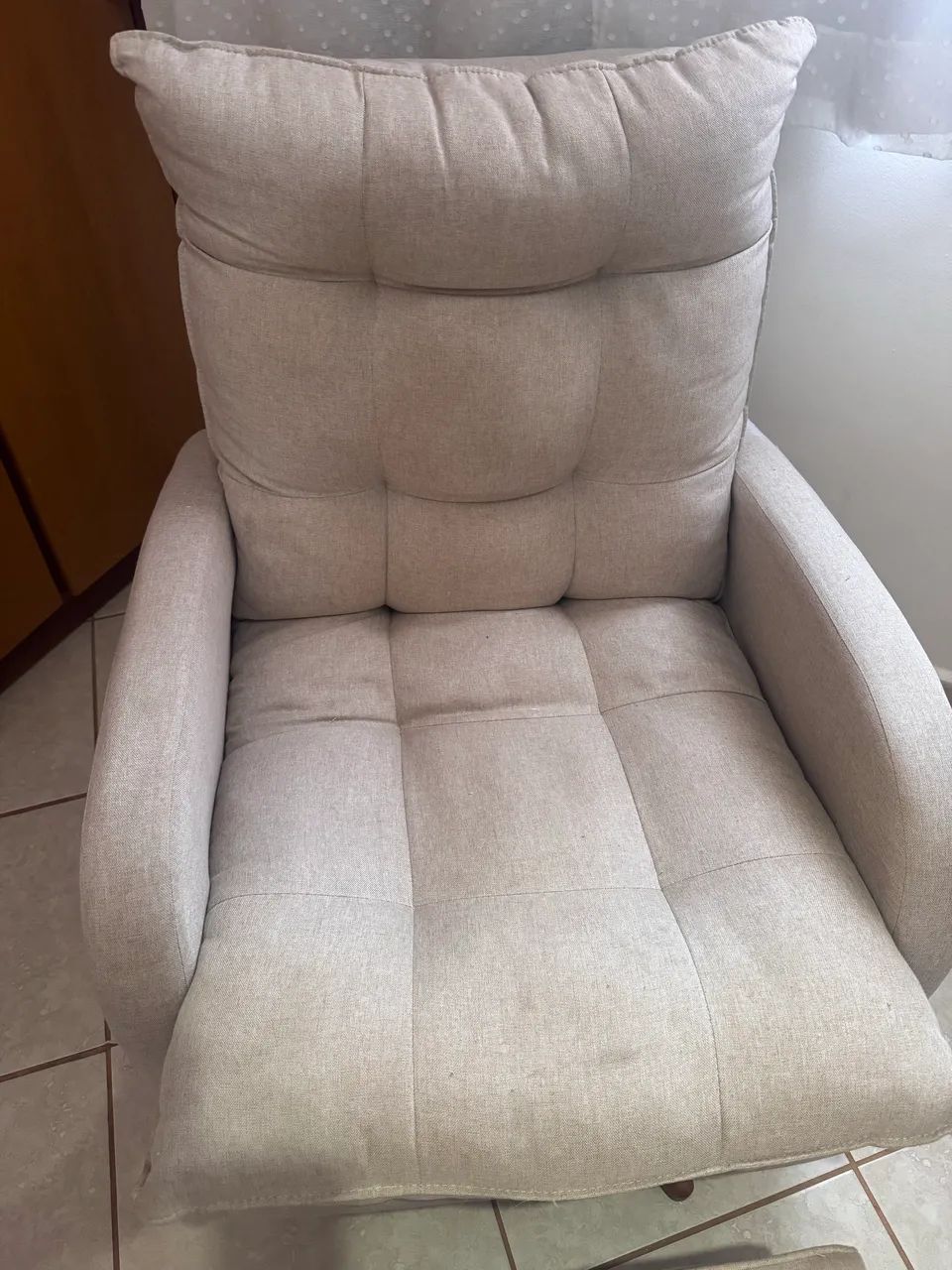 Poltrona amamentação com Puff  - Foto 5