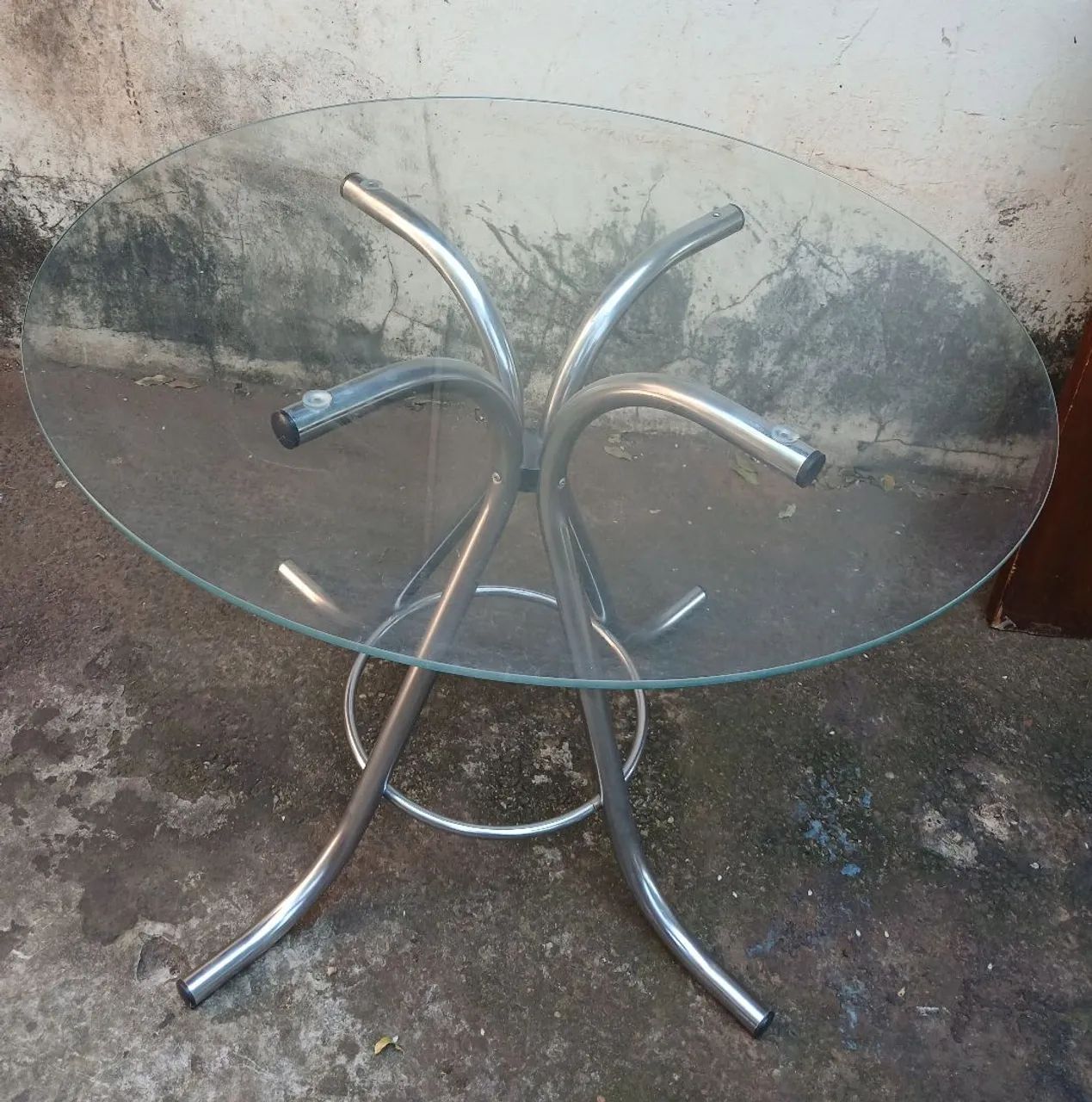 Mesa Redonda De Vidro Com Base Cromada - Perfeito Estado