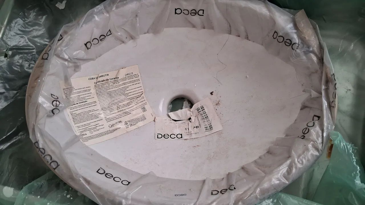Cuba de embutir oval branca NOVA - Marca DECA