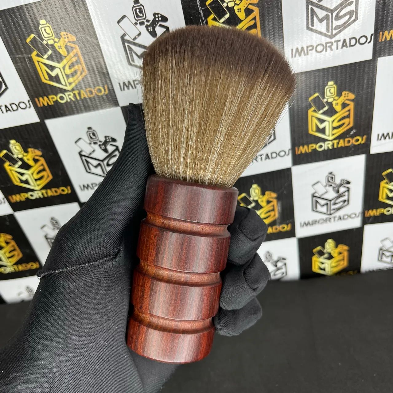 Espanador Bolinha com Cabo de Madeira Premium