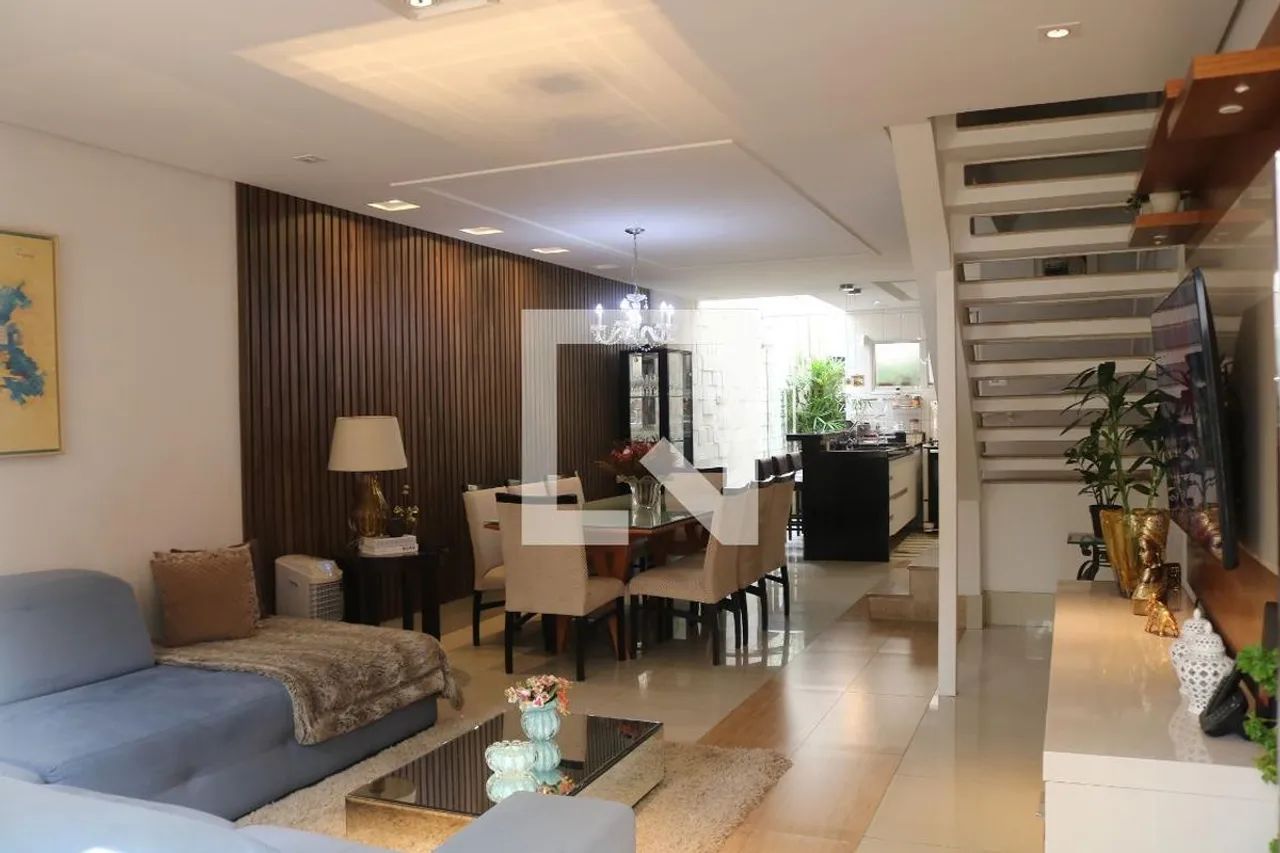 Casa à Venda - Vila Pompéia, 2 Quartos, 121 m2