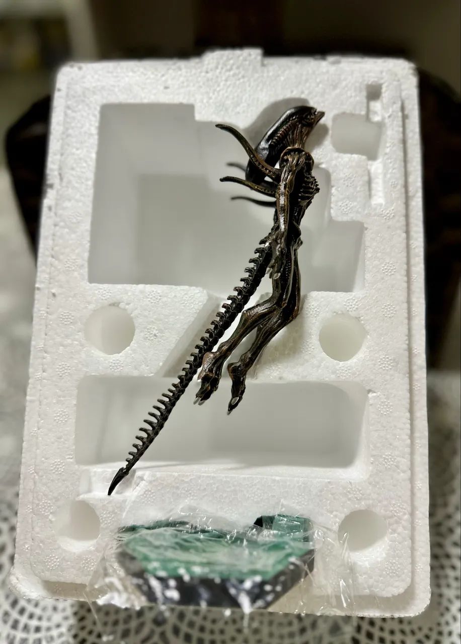 Alien Resurrection Hero Collector - Swimming - Foto 3
